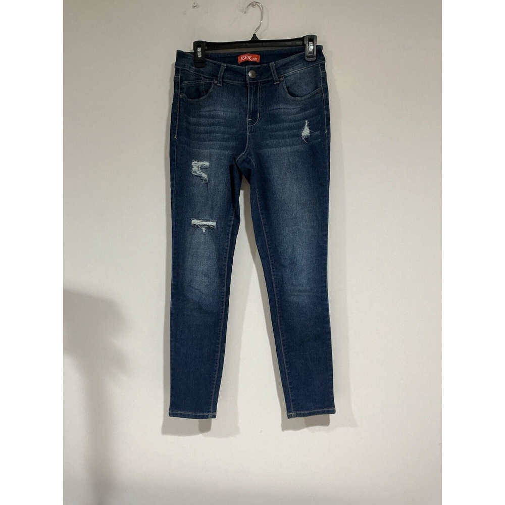 Woman’s Astar Size 7 Denim Jeans Straight Leg Ankle Stretch Low Rise